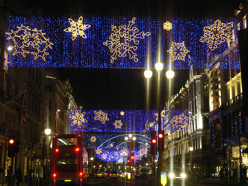 Londonezii isi salveaza Craciunul!