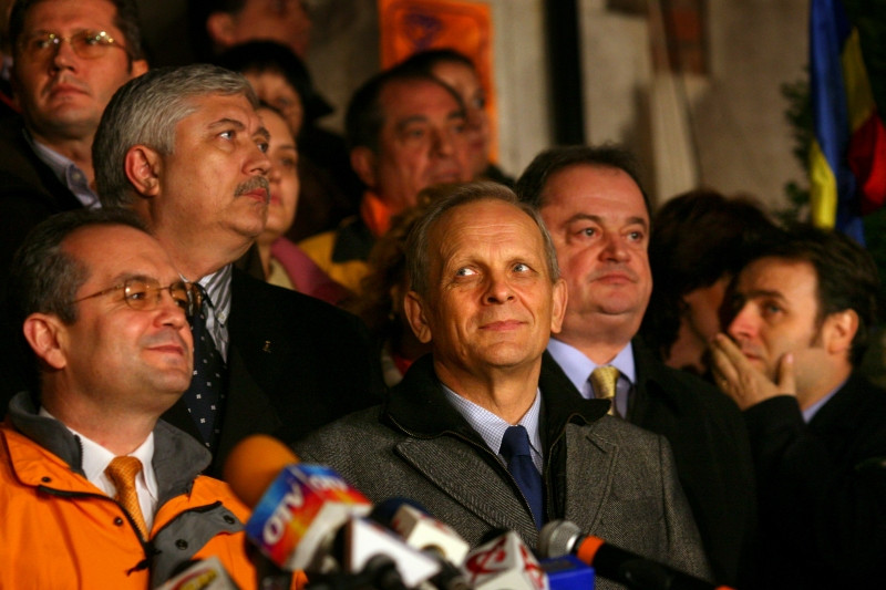 PD-L a castigat "la mustata" alegerile. Vezi rezultatele finale si reactii!