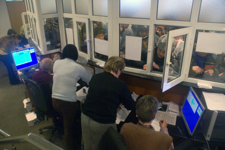 Pensii marite pentru cei care au lucrat in mediul toxic, cel tarziu in 2010