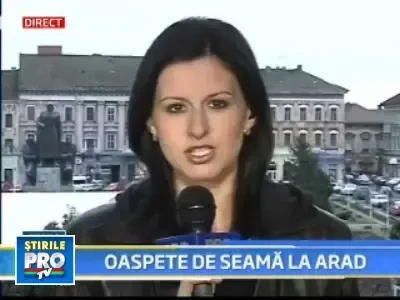 Sute de oameni din Arad au venit la slujba oficiata de Patriarhul Daniel