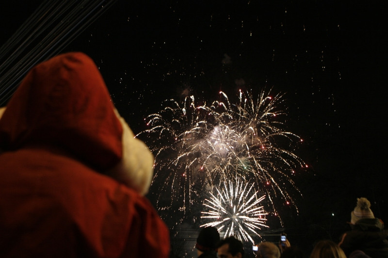 Romania, pregatita pentru sarbatori! Au fost aprinse luminile de Craciun