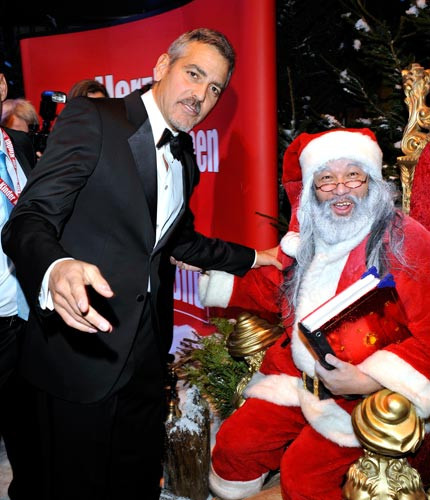 Mai poate George Clooney sa se aseze in poala lui Mos Craciun?