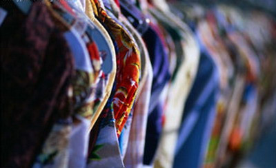 Second-hand-ul, la moda in UE! Se vor dezbraca si romanii de fite?