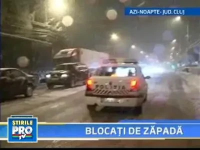 Iarna le da soferilor inca o lectie de rabdare!