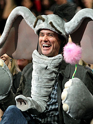 Jim Carey face show-uri erotice pe Internet