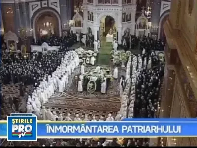 Patriarhul Alexei al II-lea, condus pe ultimul drum de Medvedev si Putin