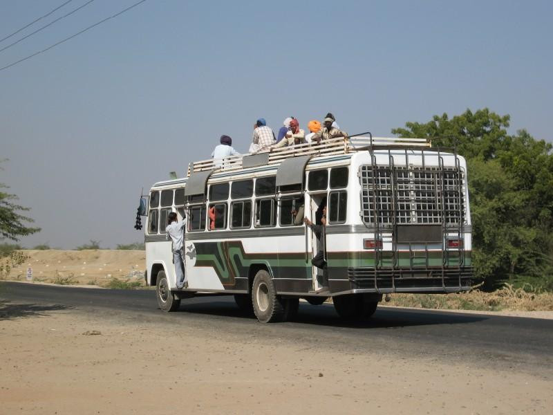 India: 63 de morti in urma unui accident cumplit