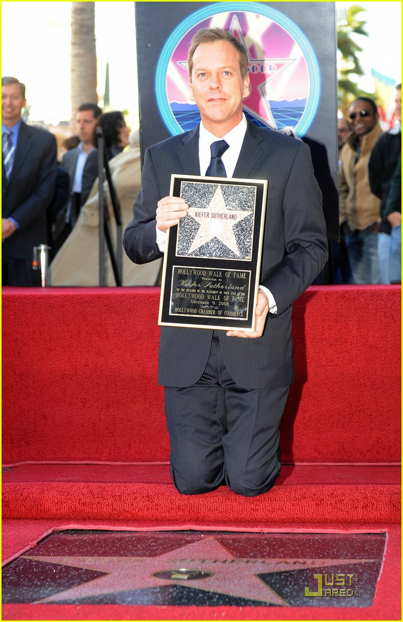 Kiefer Sutherland a primit o stea pe Walk of Fame