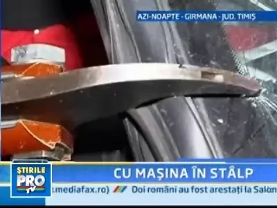 Grav accident in Timis: un barbat a intrat cu masina intr-un stalp de beton