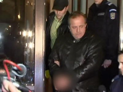 De cealalta parte a legii. Politist cercetat pentru coruptie!