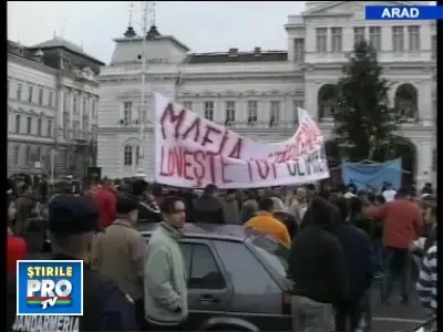 Taza auto a blocat Romani! Vezi aici imagini