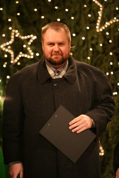 Daruiesti si castigi: Ioana, copila care ar da o avere sa aiba parinti