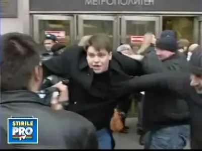 Zeci de rusi au fost arestati dupa un protest pus la cale de Gary Kasparov