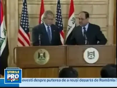 Bagdad: Un jurnalist irakian si-a aruncat pantofii asupra lui Bush