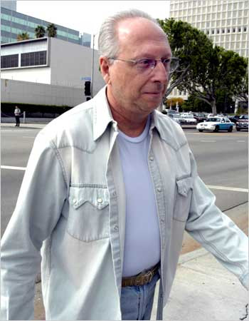 Spionul vedetelor de la Hollywood a primit 15 ani de inchisoare!