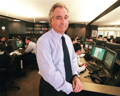 Afacerea Madoff, protejata de complici sus-pusi?