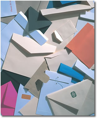 Dupa 75 de ani a reintrat in posesia a doua scrisori trimise matusii sale