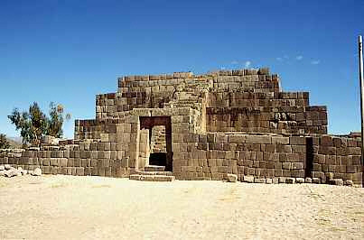 Stiai cine sunt razboinicii Wari?