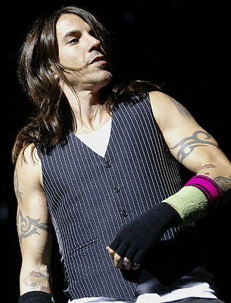 Anthony Kiedis, solistul de la Red Hot Chilli Peppers, era sa moara