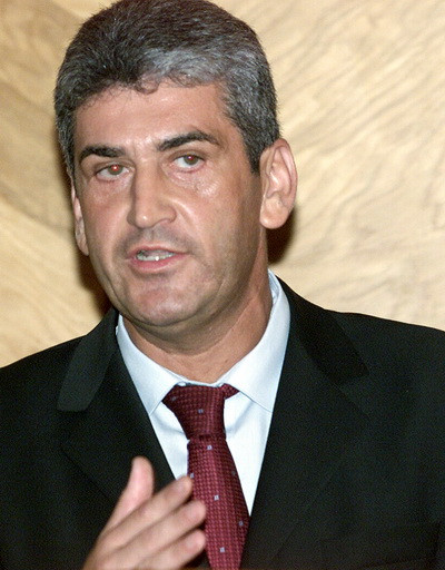 Gabriel Oprea, marul discordiei intre PD-L si PSD!