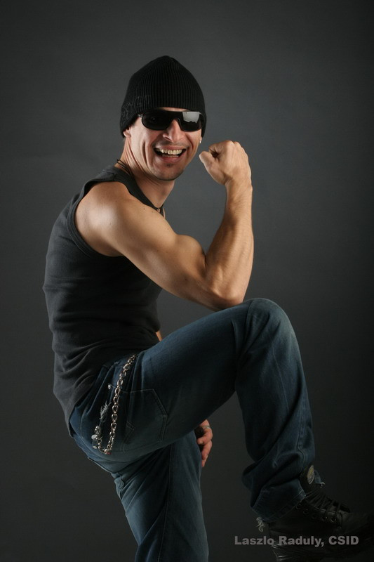 Cainele lui George Vintila a suflat in lumanari