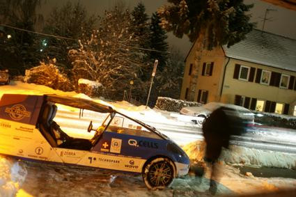 Turul lumii cu o masina solara!