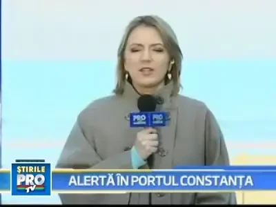 O nava sub pavilion Singapore a esuat in portul Constanta