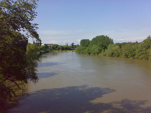 Pompierii din Hunedoara au gasit trupul barbatului care a disparut joi in apele raului Mures