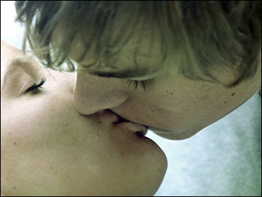 Suntem si noi fruntasi la ceva: la avorturi si nasteri in randul tinerelor