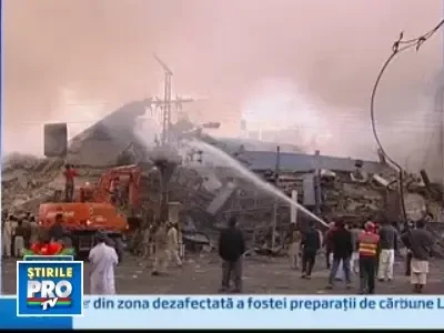 Cinci morti si 50 de raniti, dupa ce un mall s-a prabusit in Pakistan