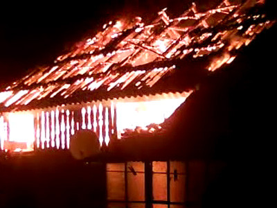 Oradea: un salon de bronzat s-a facut scrum din cauza unui incendiu