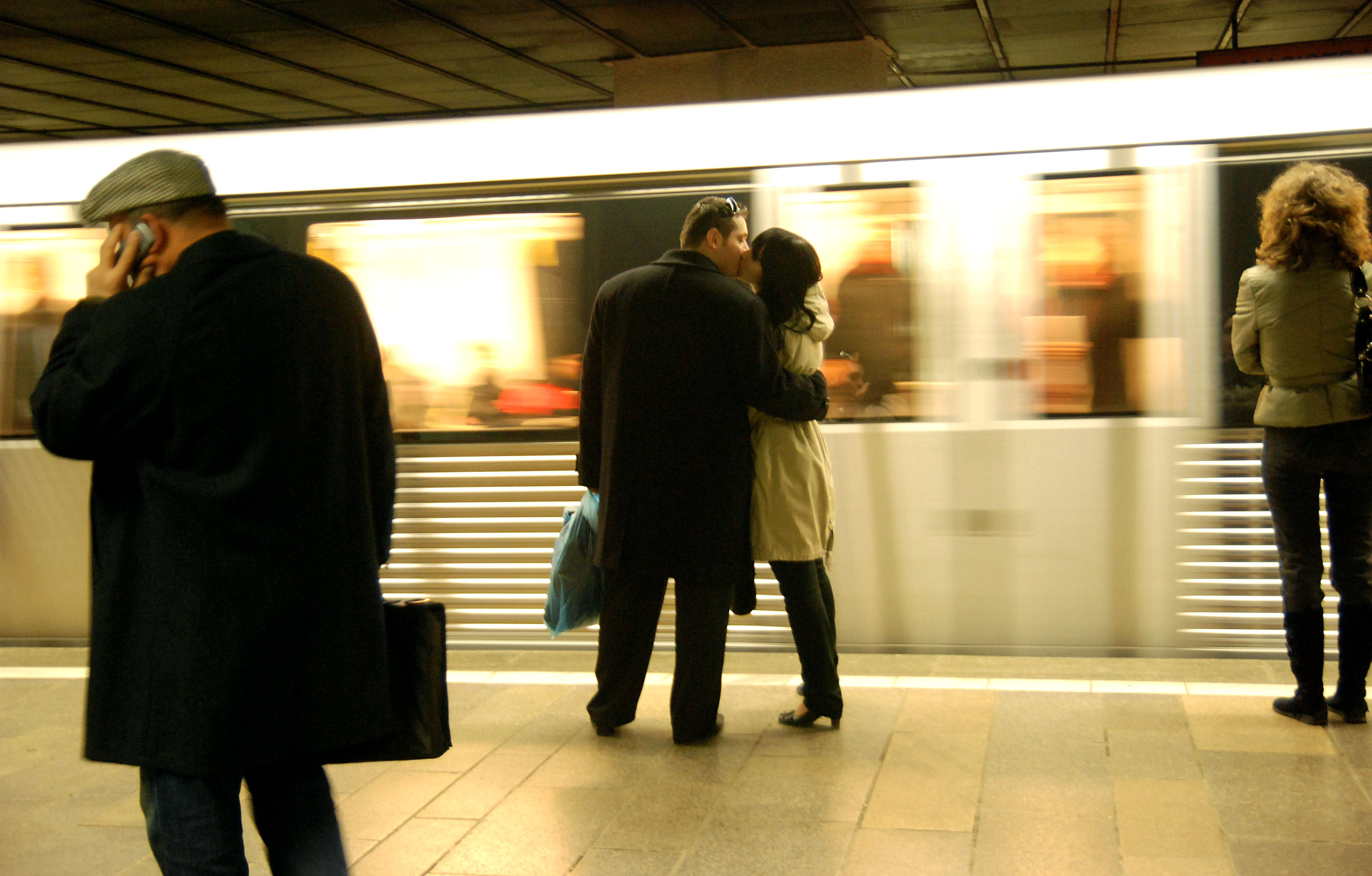 Angajatii Metrorex vor picheta Guvernul zilnic timp de 2 ore, spun ei