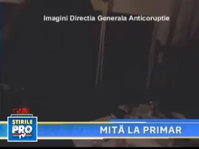 Primar prins cand incerca sa mituiasca doi politisti!
