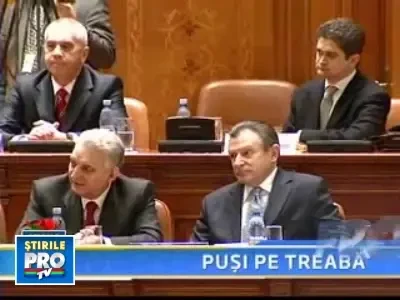 Avere pe 72 de pagini. Deputatul R. Negoita are doar 1600 de apartamente!