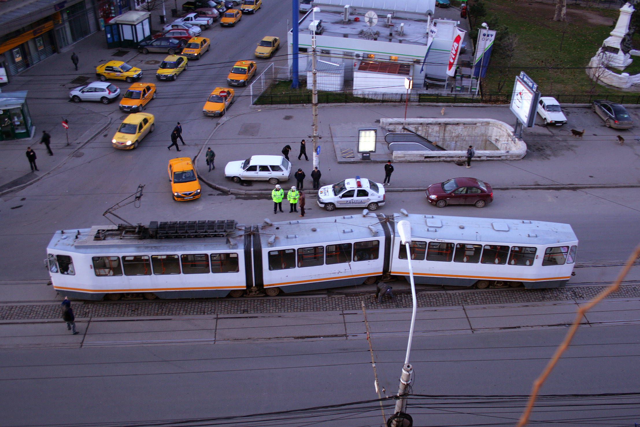 Tramvai deraiat la Gara de Nord