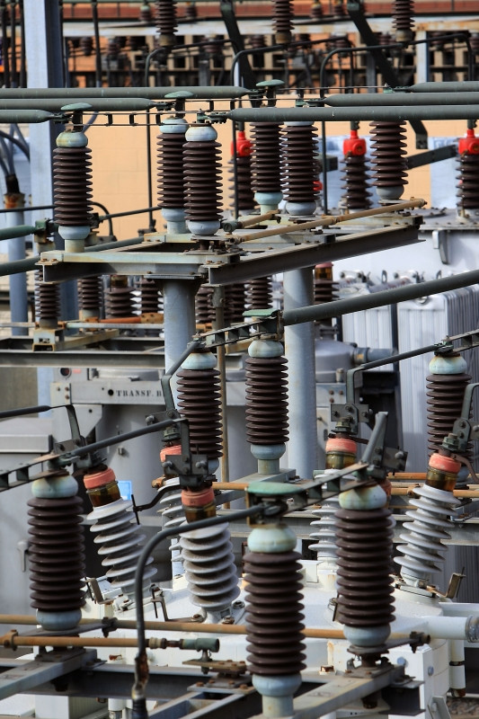 Omul-electricitate! Infrunta fara teama 500.000 de volti!