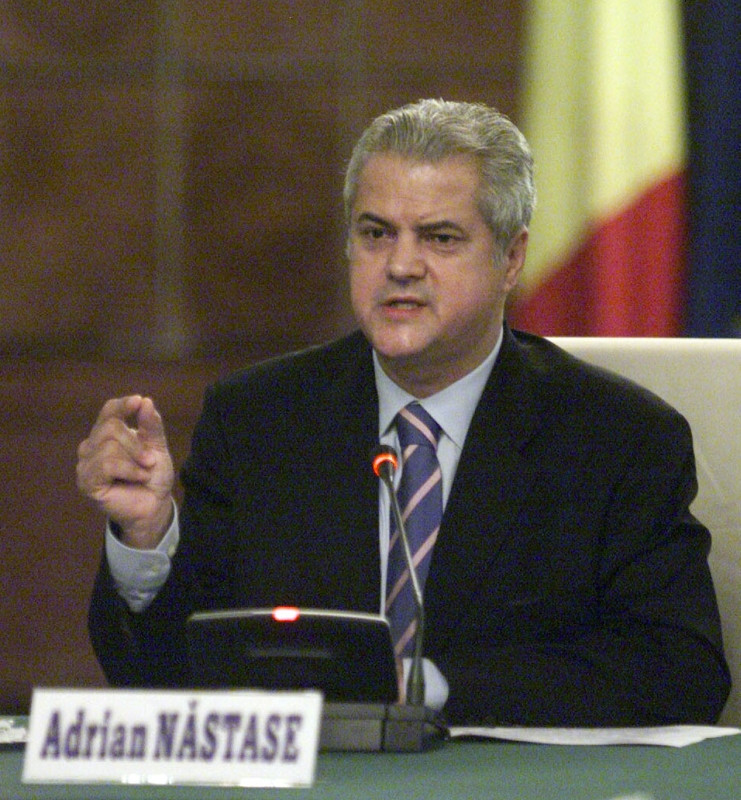 Unde dai si unde crapa, de Adrian Nastase