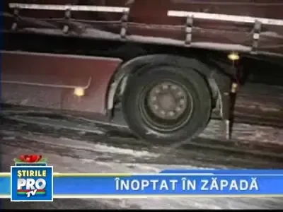 Tiruri blocate pe DN17 din cauza ninsorii