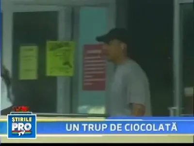 Barack Obama, la bustul gol!