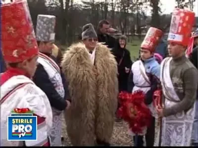 Colinde regesti la Savarsin!