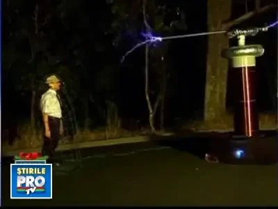Omul-electricitate! Infrunta fara teama 500.000 de volti!