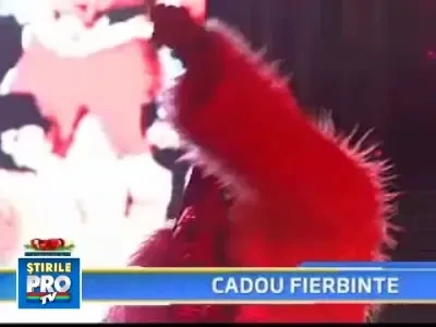 Striptease cu Mosi Craciun si Craciunite!