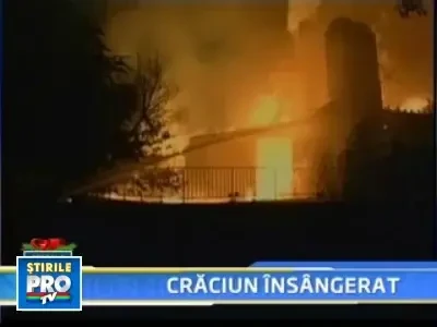 Opt persoane ucise in California de un barbat imbracat in Mos Craciun