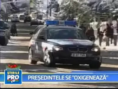 Traian Basescu isi oxigeneaza creierii la munte!