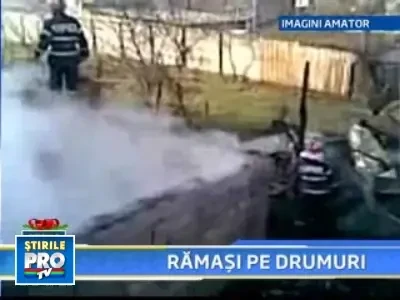 Incendiu devastator la marginea Capitalei! Doua familii au ramas fara casa