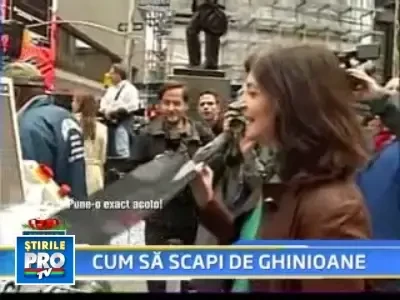 Si-au "tocat" amintirile in Times Square!