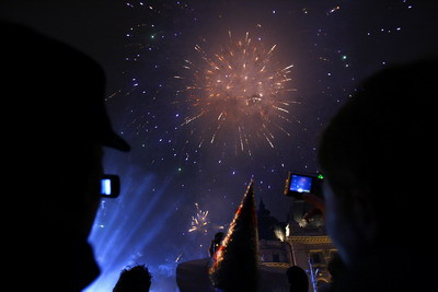 Au plecat oaspetii veniti de Craciun! Nu-i nimic, vin cei pentru Anul Nou!