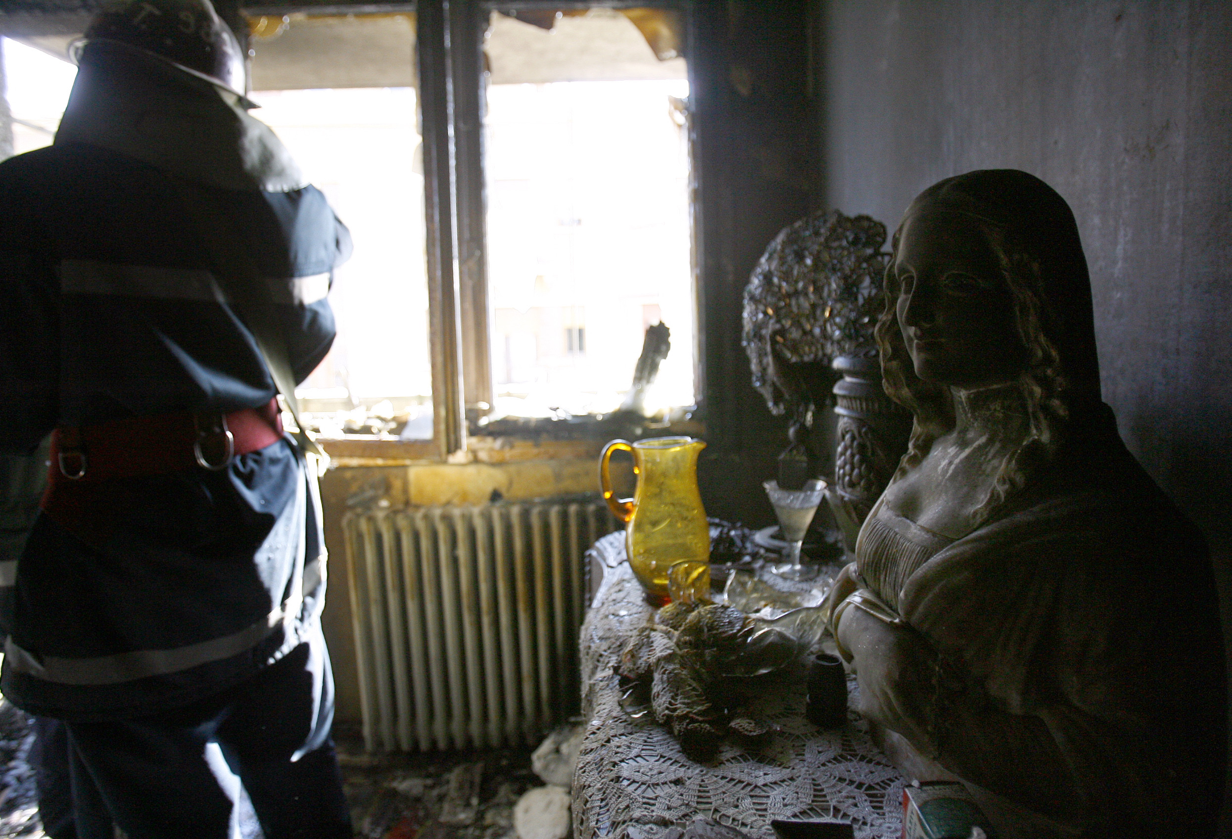 Incendiu intr-un bloc din centrul Capitalei