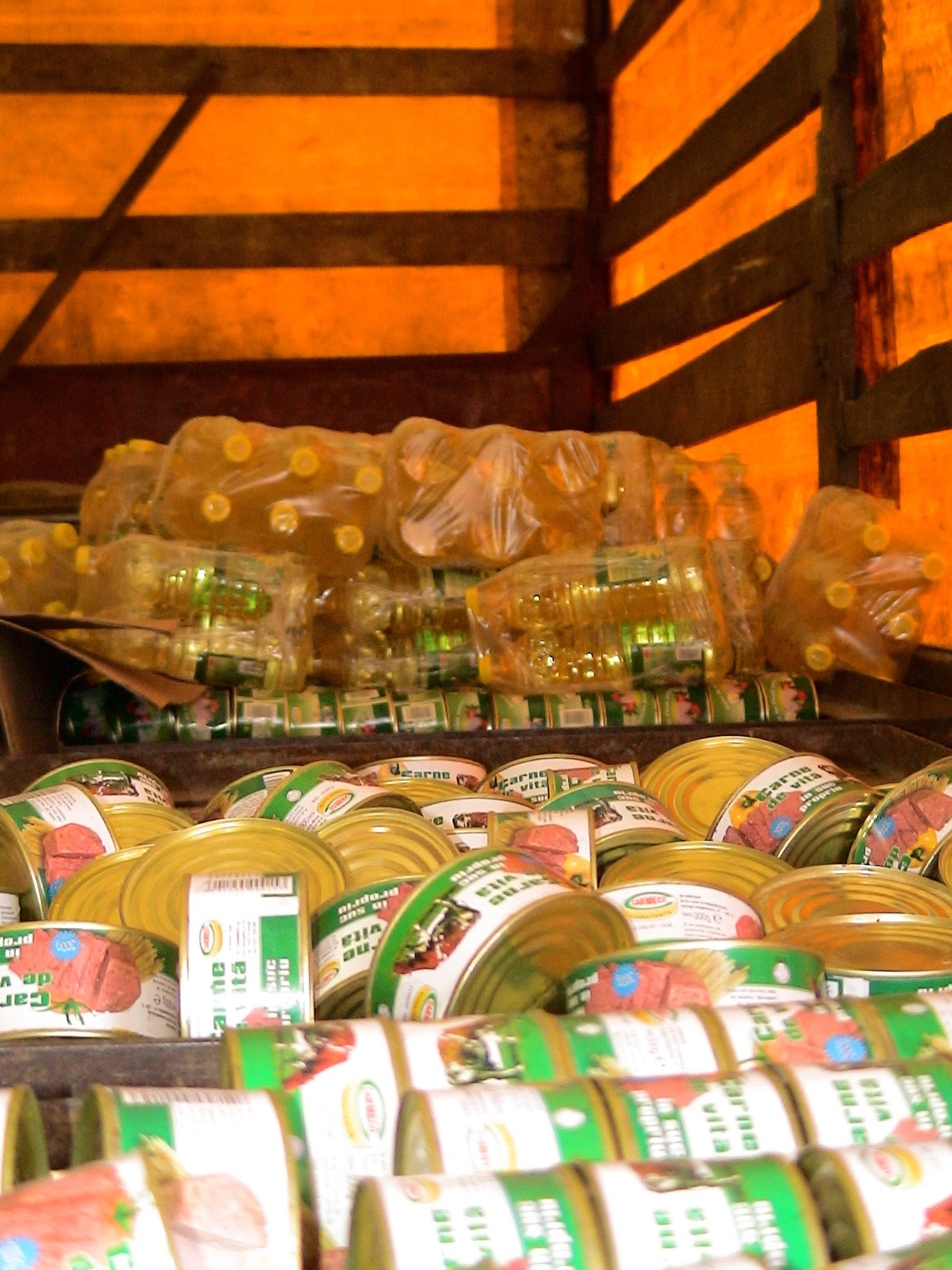 Peste 6.000 de persoane din Satu Mare primesc ajutoare alimentare de la Uniunea Europeana