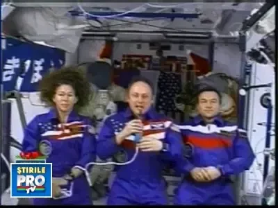 Mesaj de Anul Nou, taman din spatiu